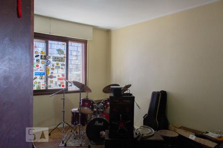 Casa à venda com 398m², 5 quartos e 4 vagas Casa à venda com 398m², 5 quartos e 4 vagasQuarto 1