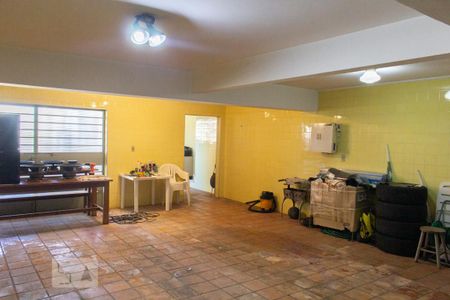 Casa à venda com 398m², 5 quartos e 4 vagas Casa à venda com 398m², 5 quartos e 4 vagasGaragem