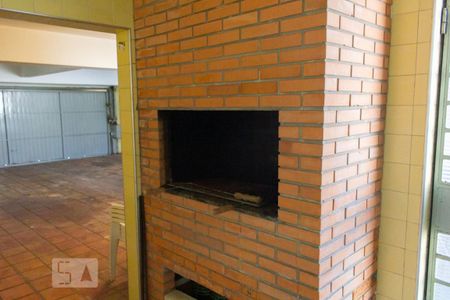 Casa à venda com 398m², 5 quartos e 4 vagas Casa à venda com 398m², 5 quartos e 4 vagasChurrasqueira