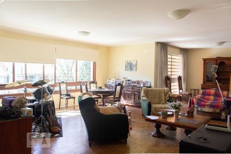 Sala 1 de casa à venda com 5 quartos, 398m² em Vila Assunção, Porto Alegre