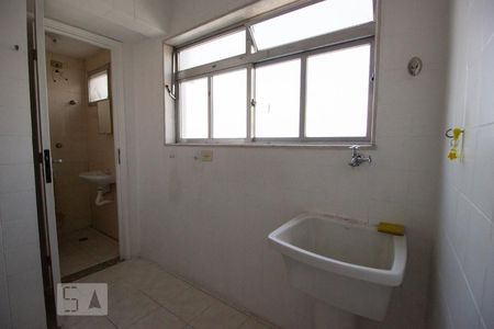 Apartamento para alugar com 62m², 3 quartos e 1 vagaÁrea de Serviço
