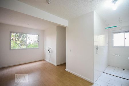 Sala de apartamento para alugar com 2 quartos, 44m² em Jardim Helga, São Paulo