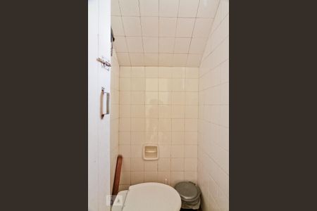 Casa à venda com 360m², 5 quartos e 3 vagasBanheiro de Serviço