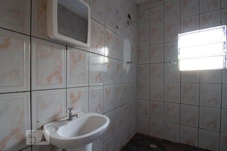 Banheiro da Suíte de casa à venda com 2 quartos, 90m² em Jardim Moreira, Guarulhos