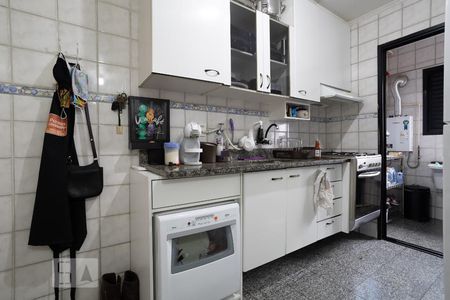 Apartamento à venda com 110m², 3 quartos e 2 vagasCozinha