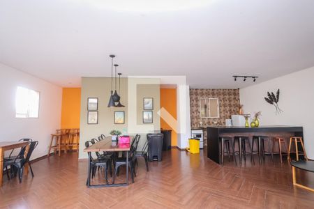 Apartamento para alugar com 70m², 2 quartos e 2 vagasÁrea comum - Salão de festas