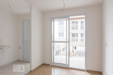 Apartamento para alugar com 2 quartos, 48m² em Parque Industrial Tomas Edson, São Paulo