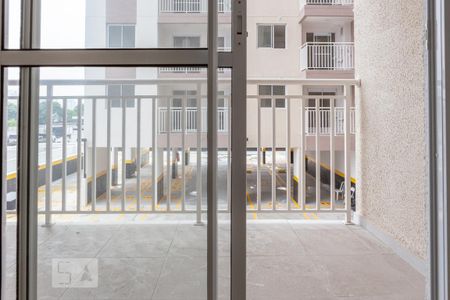 Sacada de apartamento para alugar com 2 quartos, 48m² em Parque Industrial Tomas Edson, São Paulo