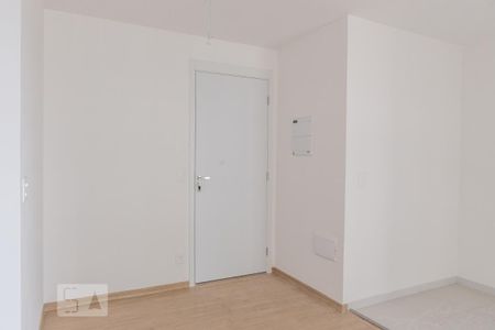 Sala de apartamento para alugar com 2 quartos, 48m² em Parque Industrial Tomas Edson, São Paulo