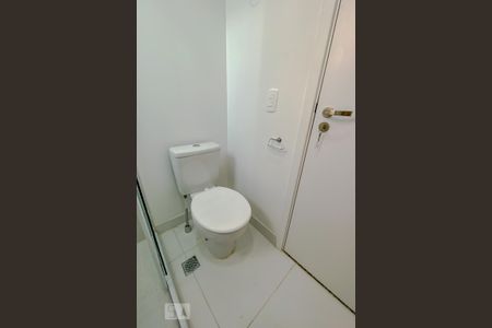 Apartamento à venda com 45m², 2 quartos e sem vagaBanheiro