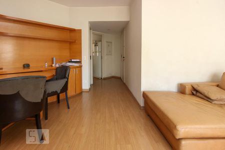 Sala de apartamento para alugar com 3 quartos, 90m² em Pinheiros, São Paulo