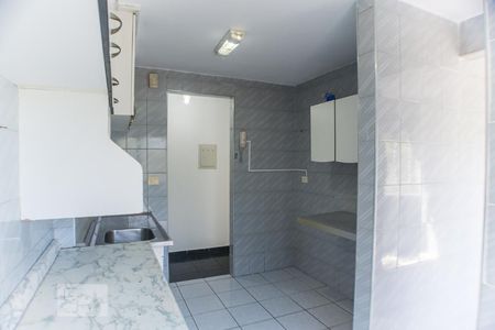 Apartamento à venda com 73m², 2 quartos e sem vaga Apartamento à venda com 73m², 2 quartos e sem vagaCozinha