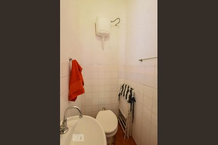 Casa à venda com 90m², 2 quartos e 1 vagaBanheiro de Serviços