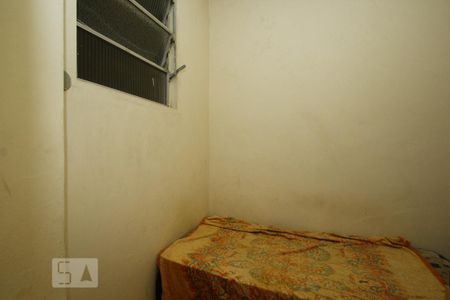 Apartamento para alugar com 76m², 2 quartos e sem vagaQuarto de Serviço