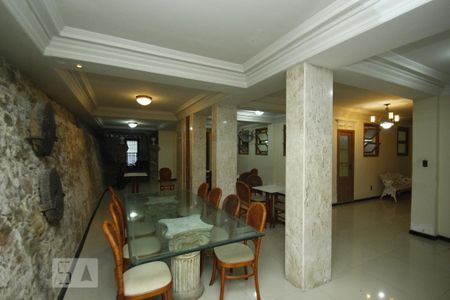 Apartamento para alugar com 76m², 2 quartos e sem vagaÁrea comum - Salão de festas