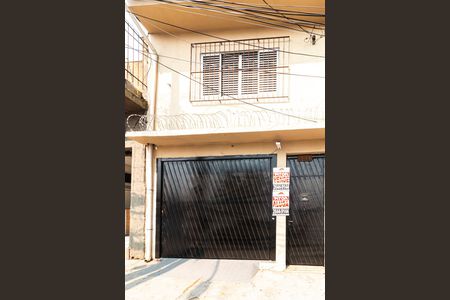 Casa à venda com 210m², 4 quartos e 2 vagasFachada