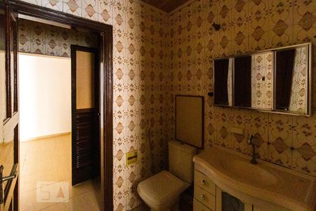 Casa à venda com 210m², 4 quartos e 2 vagasBanheiro 3