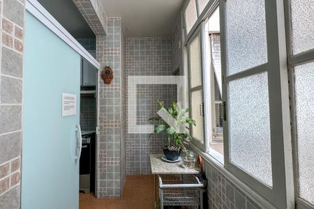 Apartamento à venda com 202m², 4 quartos e sem vagaÁrea de Serviço