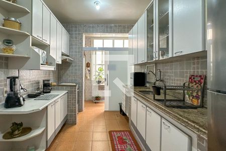 Apartamento à venda com 202m², 4 quartos e sem vagaCozinha