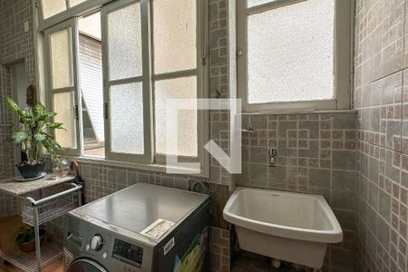 Apartamento à venda com 202m², 4 quartos e sem vagaÁrea de Serviço