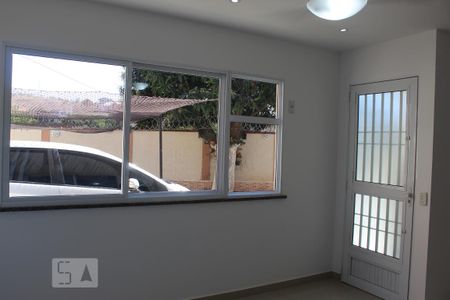 Sala de casa de condomínio à venda com 3 quartos, 120m² em Tanque, Rio de Janeiro