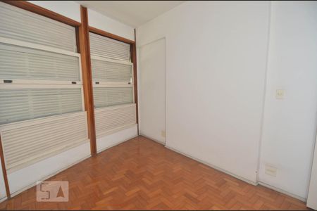 Apartamento à venda com 135m², 3 quartos e 1 vagaQuarto 2