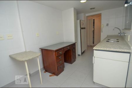 Apartamento à venda com 135m², 3 quartos e 1 vagaCozinha