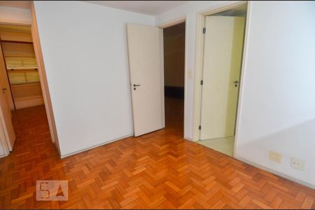 Apartamento à venda com 135m², 3 quartos e 1 vagaSaleta
