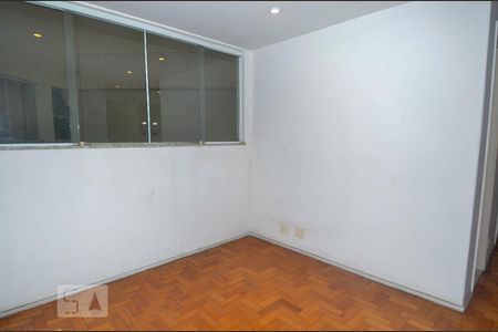 Apartamento à venda com 135m², 3 quartos e 1 vagaSaleta