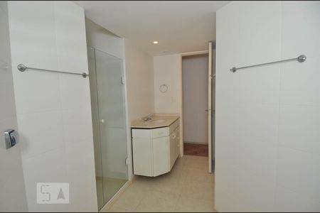 Apartamento à venda com 135m², 3 quartos e 1 vagaBanheiro 1