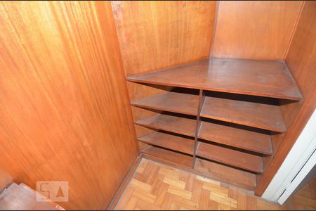 Apartamento à venda com 135m², 3 quartos e 1 vagaCloset