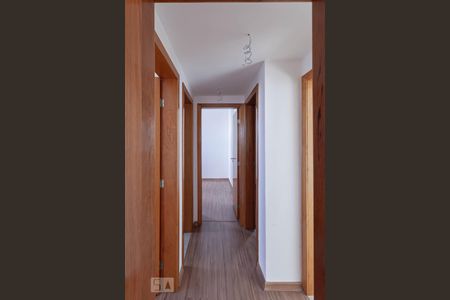 Corredor de apartamento para alugar com 4 quartos, 210m² em Palmares, Belo Horizonte