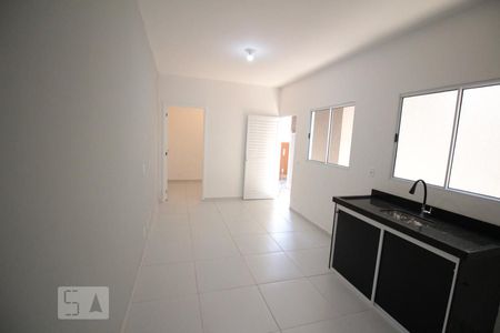 Sala e Cozinha de casa para alugar com 2 quartos, 42m² em Jardim Santa Lucia, Várzea Paulista