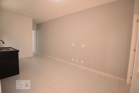 Sala e Cozinha de casa para alugar com 2 quartos, 42m² em Jardim Santa Lucia, Várzea Paulista