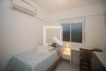 Quarto 2 de apartamento para alugar com 3 quartos, 95m² em Jardim Carvalho, Porto Alegre