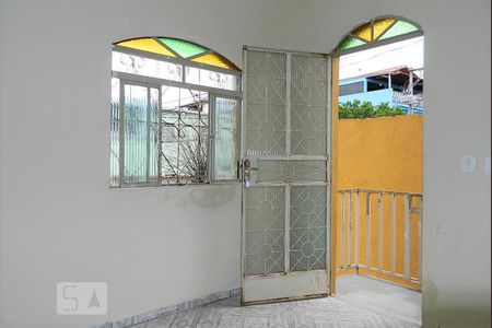 Casa de condomínio para alugar com 90m², 1 quarto e sem vagaSala