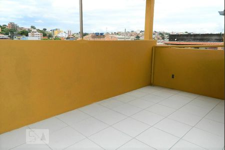 Casa de condomínio para alugar com 60m², 3 quartos e sem vagavaranda