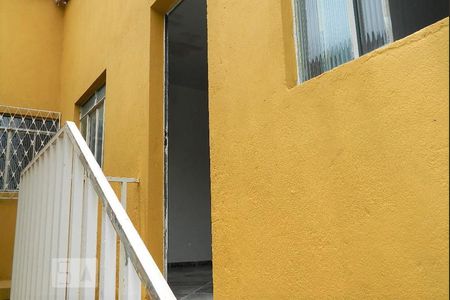 Casa de condomínio para alugar com 60m², 3 quartos e sem vagaEntrada