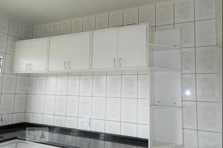 Casa de condomínio para alugar com 60m², 3 quartos e sem vagaCozinha