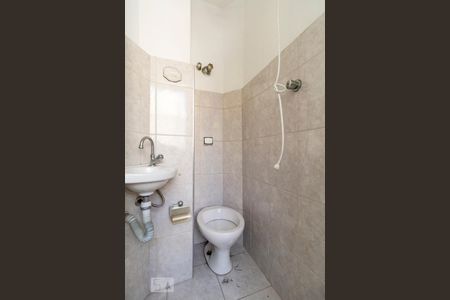 Apartamento para alugar com 80m², 2 quartos e sem vaga Apartamento para alugar com 80m², 2 quartos e sem vagaBanheiro de Serviço