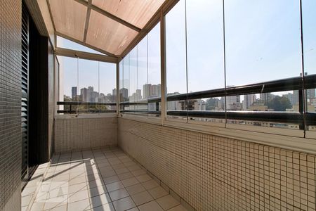 Apartamento para alugar com 240m², 4 quartos e 4 vagasVaranda do Quarto 3