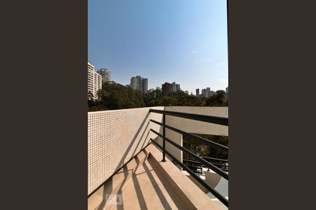 Apartamento para alugar com 240m², 4 quartos e 4 vagasSacada da Suíte 1