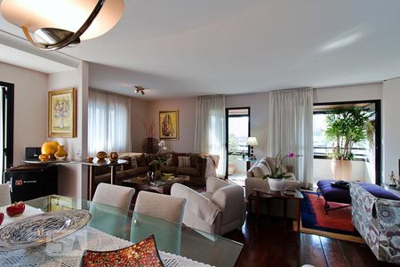 Sala de apartamento para alugar com 4 quartos, 240m² em Vila Andrade, São Paulo