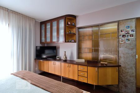 Apartamento para alugar com 240m², 4 quartos e 4 vagasSuíte 1