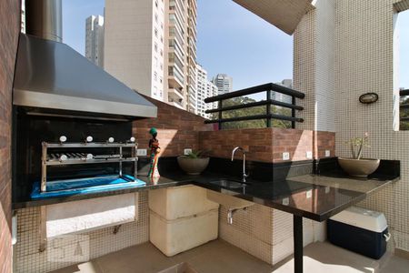 Apartamento para alugar com 240m², 4 quartos e 4 vagasChurrasqueira