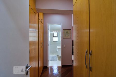 Apartamento para alugar com 240m², 4 quartos e 4 vagasSuíte 1