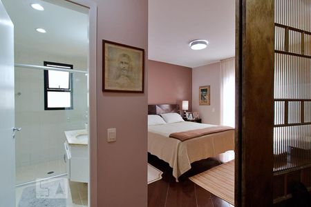 Apartamento para alugar com 240m², 4 quartos e 4 vagasSuíte 1