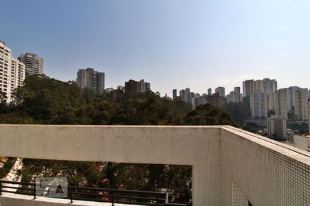 Apartamento para alugar com 240m², 4 quartos e 4 vagasVista do Quarto 4