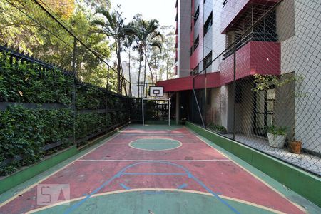Apartamento para alugar com 240m², 4 quartos e 4 vagasQuadra Esportiva