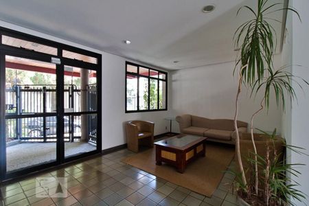 Apartamento para alugar com 240m², 4 quartos e 4 vagasHall social